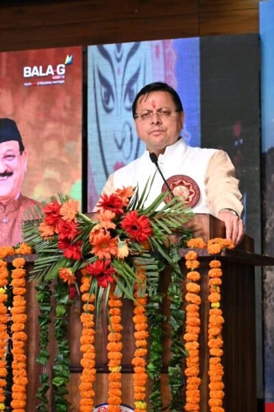 मुख्यमंत्री धामी ने कुंजापुरी पर्यटन एवं विकास मेले का ध्वजारोहण कर किया शुभारंभ