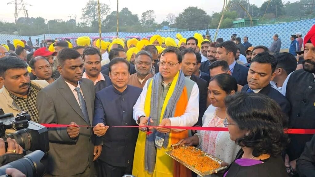 गन्ना समर्थन मूल्य बढ़ाने पर किसानों ने गर्मजोशी से किया मुख्यमंत्री धामी का स्वागत , जताया आभार