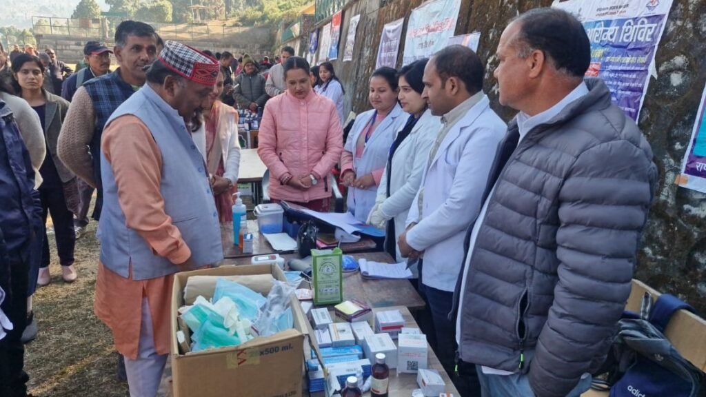 बाड़ा न्याय पंचायत शिविर में 13 शिकायतें दर्ज, संयुक्त मजिस्ट्रेट ने सुनीं समस्याएं