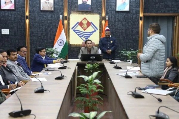 राज्य सरकार का महत्वाकांक्षी प्रोजेक्ट ग्रीन बिल्डिंग निर्माण कार्यों में कोताही क्षम्य नहीः जिलाधिकारी सविन बंसल