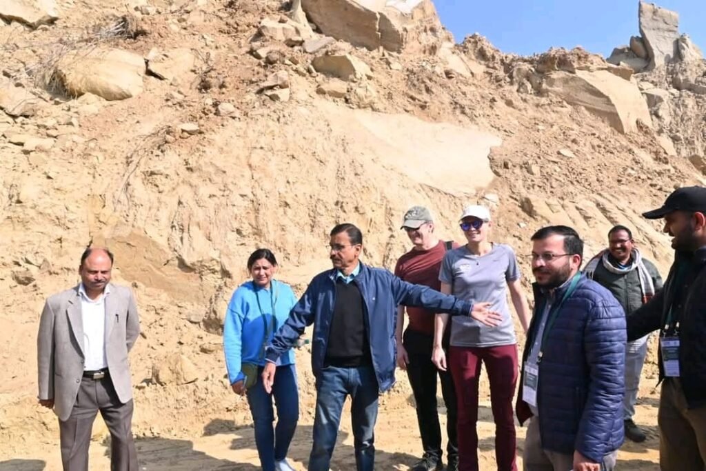 मनसा देवी पहाड़ियों में वैज्ञानिकों ने किया अध्ययन, भूस्खलन से सुरक्षा और भविष्य के सुरक्षित उपायों पर साझा की राय