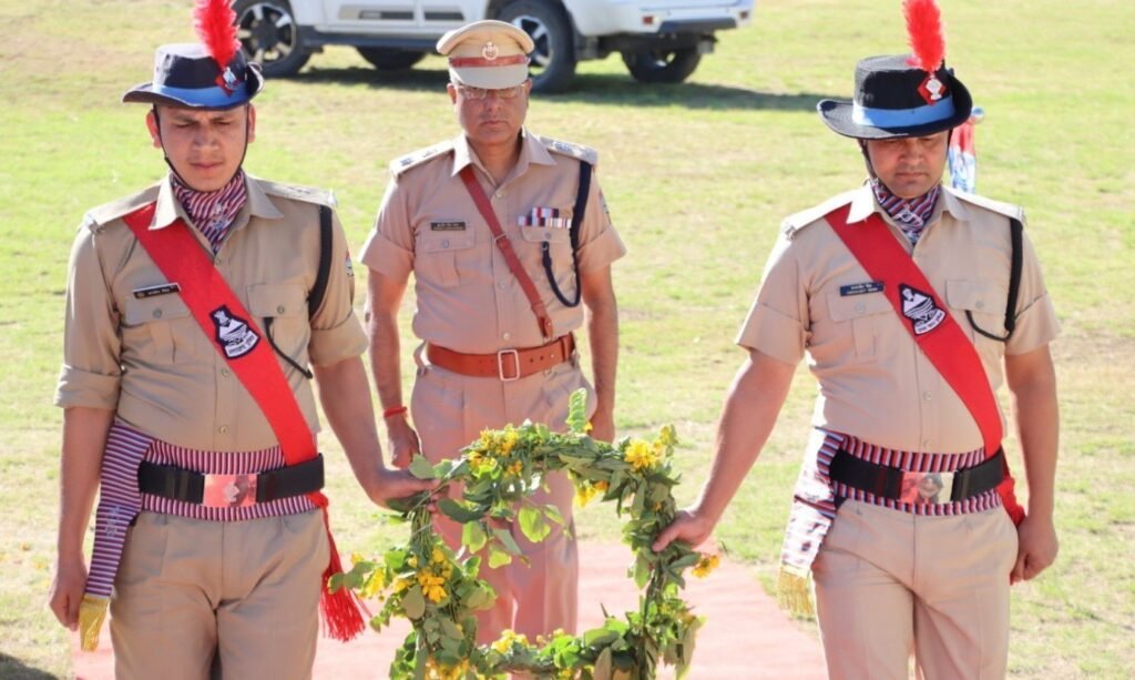कर्तव्य की वेदी पर प्राण न्योछावर करने वाले शहीदों को नमन